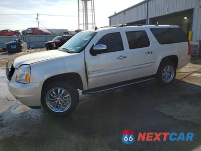 2008 GMC YUKON XL K1500 1GKFK16358R214604 - główne zdjęcie licytacji z USA - miniatura