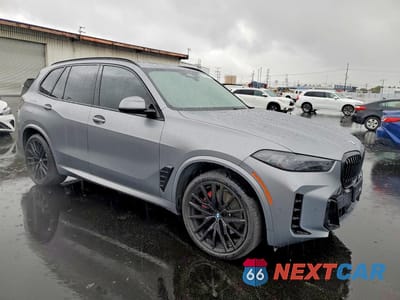 Czwarte zdjęcie samochodu z boku: 2025 BMW X5 VIN:5UX13EU06S9W85699 - miniatura