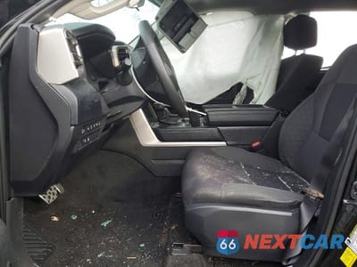 Zdjęcie 7 z 11 samochodu: 2024 TOYOTA TUNDRA SR5 VIN:5TFLA5EC2RX035797 - miniatura