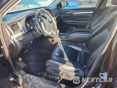 Zdjęcie 7 z 14 samochodu: 2018 TOYOTA HIGHLANDER SE VIN:5TDJZRFH3JS870612 - miniatura