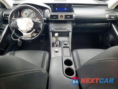 Zdjęcie 8 z 11 samochodu: 2016 LEXUS IS 300 VIN:JTHCM1D22G5011435 - miniatura