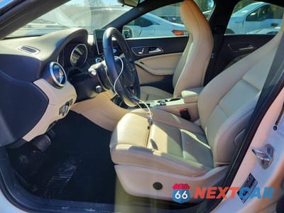 Zdjęcie 7 z 12 samochodu: 2017 MERCEDES-BENZ CLA 250 VIN:WDDSJ4EB1HN494333 - miniatura