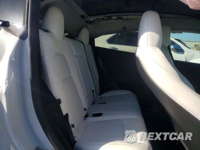 Zdjęcie 11 z 13 samochodu: 2025 TESLA MODEL Y VIN:7SAYGDEE6SF300949 - miniatura