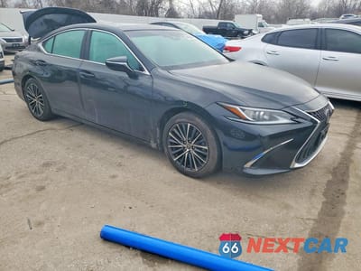 Czwarte zdjęcie samochodu z boku: 2022 LEXUS ES 350 BASE VIN:58ADZ1B16NU116892 - miniatura