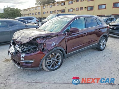 2017 LINCOLN MKC SELECT 5LMCJ2C98HUL32796 - główne zdjęcie licytacji z USA - miniatura