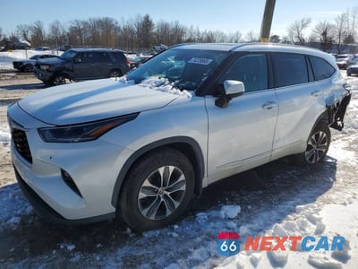 2021 TOYOTA HIGHLANDER XLE 5TDGZRBH6MS130850 - główne zdjęcie licytacji z USA - miniatura