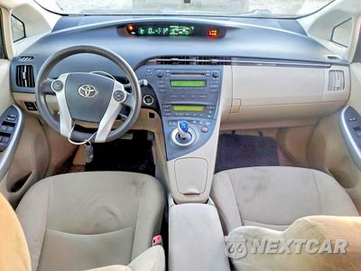 Zdjęcie 8 z 12 samochodu: 2011 TOYOTA PRIUS VIN:JTDKN3DU2B0276403 - miniatura