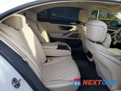 Zdjęcie 10 z 12 samochodu: 2025 MERCEDES-BENZ S S580E 4MATIC VIN:W1K6G6KB7SA335301 - miniatura