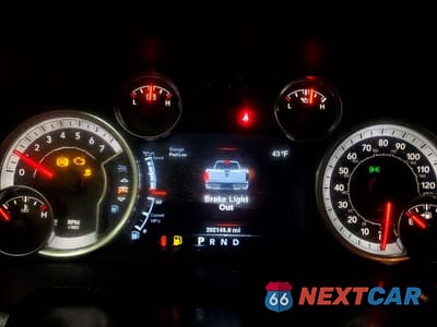 Zdjęcie 9 z 13 samochodu: 2014 RAM 1500 SLT VIN:1C6RR7LG2ES203229 - miniatura