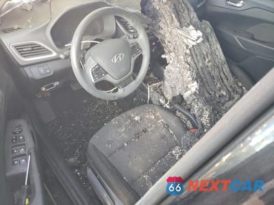 Zdjęcie 8 z 12 samochodu: 2019 HYUNDAI ACCENT SE VIN:3KPC24A30KE055260 - miniatura