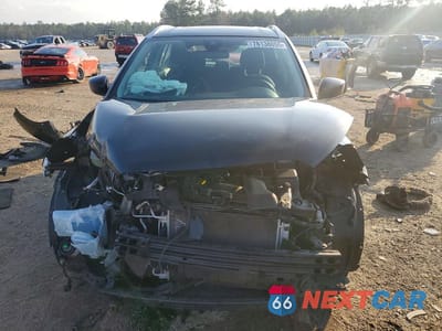 Piąte zdjęcie samochodu w środku: 2021 NISSAN KICKS SV VIN:3N1CP5CV1ML477741 - miniatura