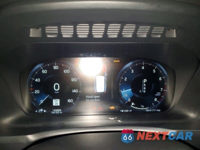 Zdjęcie 9 z 14 samochodu: 2018 VOLVO XC90 T6 VIN:YV4A22PL3J1193599 - miniatura