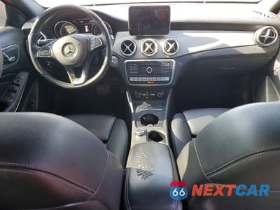 Zdjęcie 8 z 12 samochodu: 2018 MERCEDES-BENZ GLA 250 4MATIC VIN:WDCTG4GB7JJ373324 - miniatura