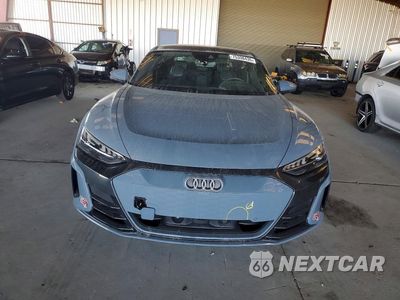 Piąte zdjęcie samochodu w środku: 2024 AUDI E-TRON GT PREMIUM PLUS VIN:WAUFJBFW3R7000946 - miniatura