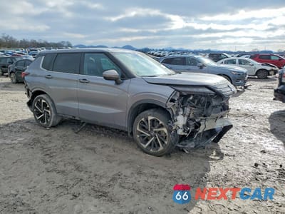 Czwarte zdjęcie samochodu z boku: 2023 MITSUBISHI OUTLANDER SE VIN:JA4J3UA86PZ013259 - miniatura