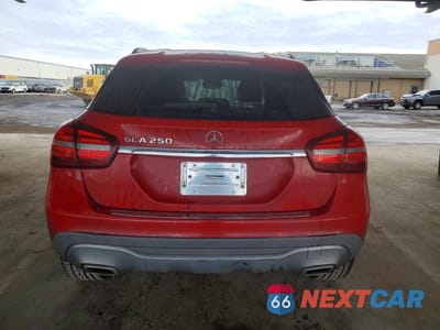 Zdjęcie 6 z 11 samochodu: 2019 MERCEDES-BENZ GLA 250 VIN:WDCTG4EB9KJ576865 - miniatura