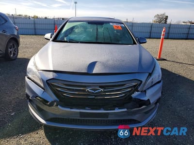 Piąte zdjęcie samochodu w środku: 2016 HYUNDAI SONATA SPORT VIN:5NPE34AF2GH381029 - miniatura