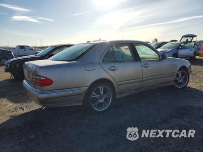 Trzecie zdjęcie samochodu z tyłu: 2002 MERCEDES-BENZ E-CLASS VIN:WDBJF65J52B427767 - miniatura