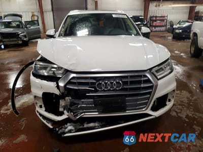 Piąte zdjęcie samochodu w środku: 2018 AUDI Q5 PREMIUM PLUS VIN:WA1BNAFY1J2224715 - miniatura