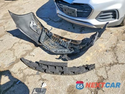 Zdjęcie 12 z 12 samochodu: 2018 NISSAN SENTRA S VIN:3N1AB7AP0JY228173 - miniatura