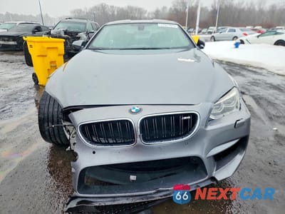 Piąte zdjęcie samochodu w środku: 2015 BMW M6 VIN:WBSLX9C51FD160662 - miniatura