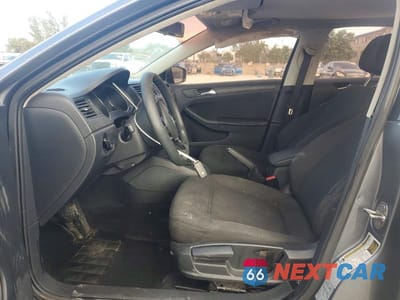 Zdjęcie 7 z 11 samochodu: 2015 VOLKSWAGEN JETTA BASE VIN:3VW2K7AJ5FM284778 - miniatura