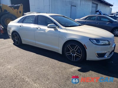 Czwarte zdjęcie samochodu z boku: 2018 LINCOLN MKZ RESERVE VIN:3LN6L5E95JR623584 - miniatura