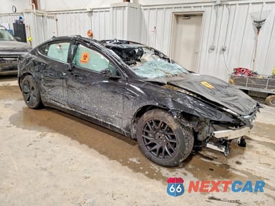 Czwarte zdjęcie samochodu z boku: 2025 TESLA MODEL 3 VIN:5YJ3E1EB2SF981032 - miniatura