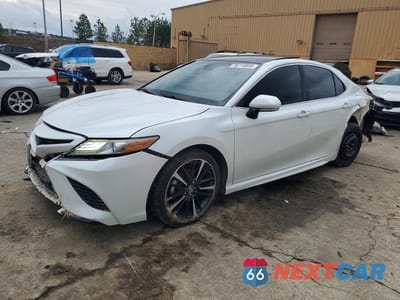 2019 TOYOTA CAMRY XSE 4T1B61HK7KU841341 - główne zdjęcie licytacji z USA - miniatura