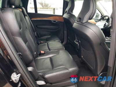Zdjęcie 11 z 12 samochodu: 2022 VOLVO XC90 T6 MOMENTUM VIN:YV4A22PKXN1826340 - miniatura
