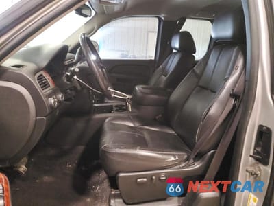 Zdjęcie 7 z 11 samochodu: 2010 CHEVROLET SILVERADO K1500 LTZ VIN:1GCSKTE36AZ154801 - miniatura