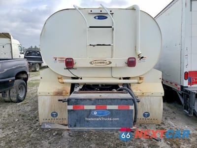 Zdjęcie 6 z 13 samochodu: 2024 FORD F750 SUPER DUTY WATER TRUCK VIN:1FDNF7AN9RDF10145 - miniatura