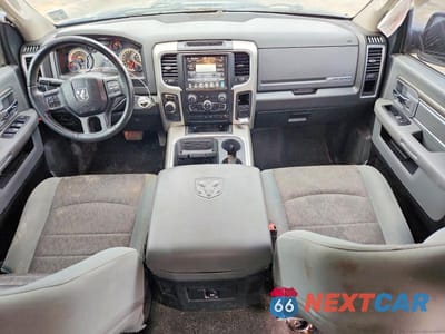 Zdjęcie 8 z 13 samochodu: 2017 RAM 1500 SLT VIN:3C6RR6LT8HG668519 - miniatura