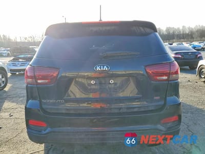 Zdjęcie 6 z 13 samochodu: 2019 KIA SORENTO L VIN:5XYPG4A38KG528585 - miniatura
