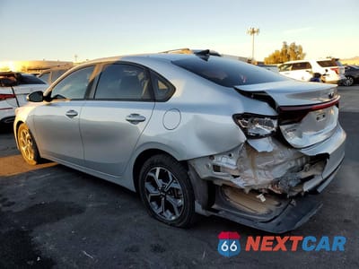 Drugie zdjęcie samochodu z przodu: 2019 KIA FORTE VIN:3KPF24AD5KE095016 - miniatura