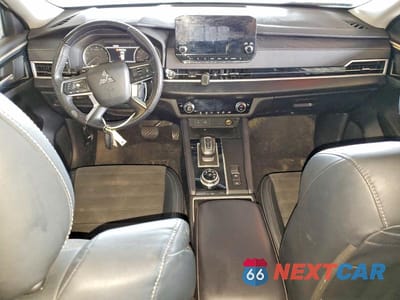 Zdjęcie 8 z 13 samochodu: 2023 MITSUBISHI OUTLANDER SE VIN:JA4J3UA87PZ021998 - miniatura