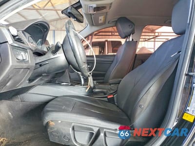 Zdjęcie 7 z 12 samochodu: 2018 BMW 320 I VIN:WBA8E1G51JNU91322 - miniatura