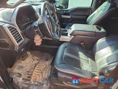 Zdjęcie 7 z 12 samochodu: 2019 FORD F450 SUPER DUTY VIN:1FT8W4DT3KED81314 - miniatura