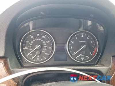 Zdjęcie 9 z 12 samochodu: 2012 BMW 335 I VIN:WBADX7C50CE744070 - miniatura