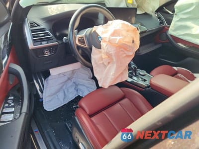 Zdjęcie 8 z 11 samochodu: 2022 BMW X4 M40I VIN:5UX43DT05N9K21459 - miniatura