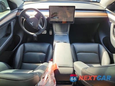 Zdjęcie 8 z 14 samochodu: 2025 TESLA MODEL Y VIN:7SAYGDEFXSF265227 - miniatura