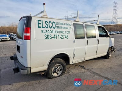 Trzecie zdjęcie samochodu z tyłu: 2017 GMC SAVANA G2500 UTILITY / SERVICE VAN VIN:1GTW7AFFXH1906234 - miniatura