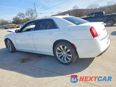 Drugie zdjęcie samochodu z przodu: 2018 CHRYSLER 300 TOURING VIN:2C3CCAAG8JH222647 - miniatura