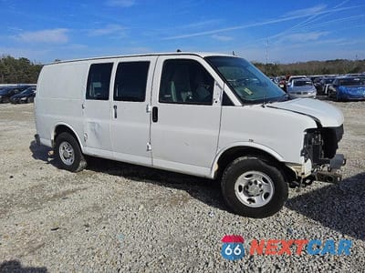 Czwarte zdjęcie samochodu z boku: 2014 CHEVROLET EXPRESS 2500 UTILITY / SERVICE VAN VIN:1GCWGFCB7E1132289 - miniatura
