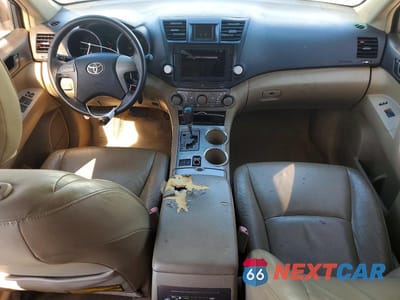 Zdjęcie 8 z 11 samochodu: 2009 TOYOTA HIGHLANDER VIN:JTEDS41A692086003 - miniatura