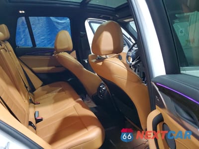 Zdjęcie 11 z 13 samochodu: 2018 BMW X3 XDRIVE30I VIN:5UXTR9C58JLD63954 - miniatura