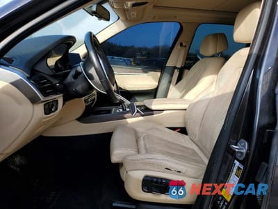 Zdjęcie 7 z 12 samochodu: 2016 BMW X5 XDRIVE35D VIN:5UXKS4C55G0N13111 - miniatura