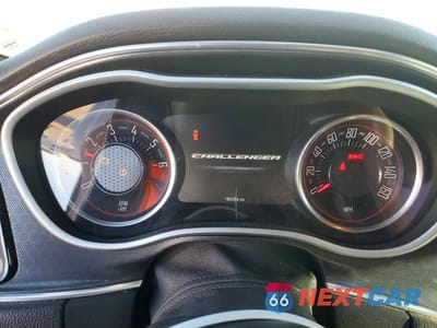Zdjęcie 9 z 12 samochodu: 2016 DODGE CHALLENGER SXT VIN:2C3CDZAG1GH309620 - miniatura