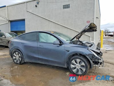 Czwarte zdjęcie samochodu z boku: 2023 TESLA MODEL Y VIN:7SAYGDEE3PA032544 - miniatura