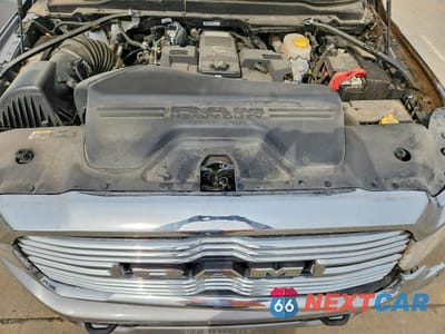 Zdjęcie 11 z 12 samochodu: 2024 RAM 2500 LARAMIE 4WD 6C TDSL CREW CAB 6.7L V8 VIN:3C6UR5FL9RG402721 - miniatura